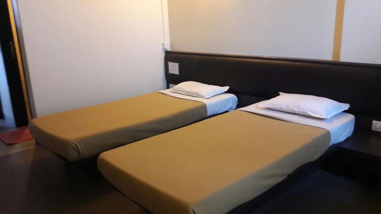 Royal Hills Hotel Bapane Bagian luar foto